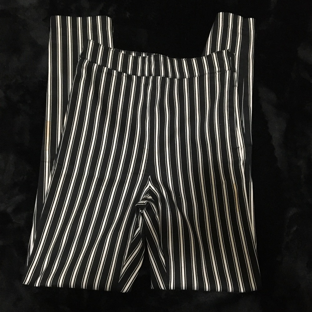 H&M skinny leg pants
